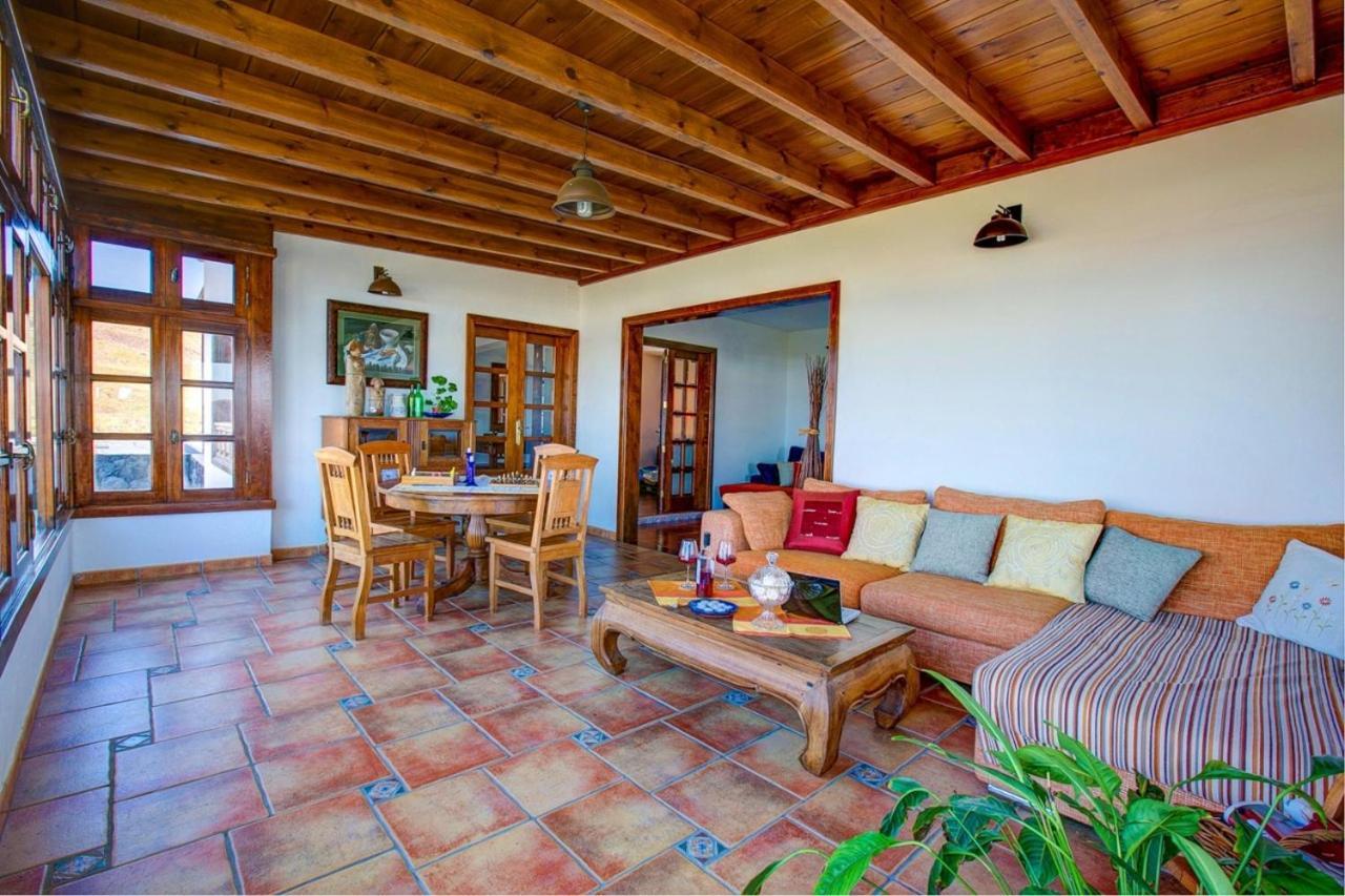 Villa Casa Acequia à Tinajo Extérieur photo
